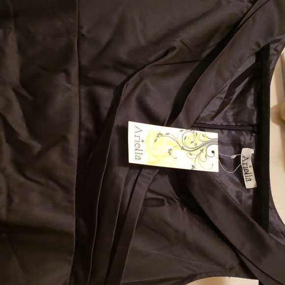 Little black dress - Picture 2 of 2